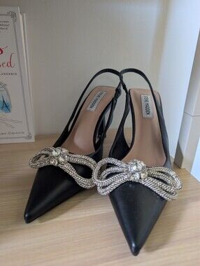 Steve Madden Black Pointed-Toe Slingback Pumps with Crystal Bow
